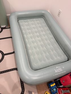 Kids Blow up mattress