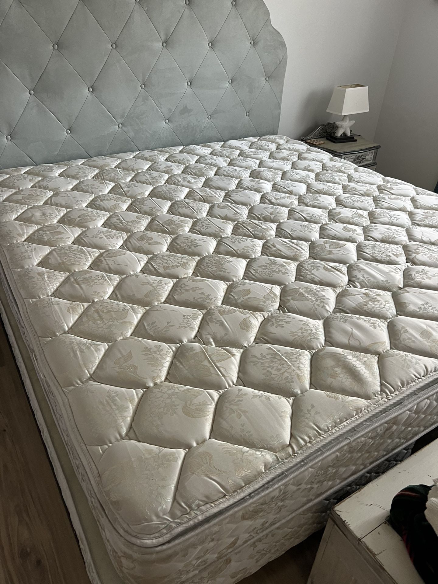 King Mattress, white frame and wood slats—HEADBOARD NOT INCLUDED