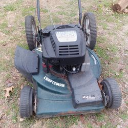 Máquina Para Cortar Zacate No Quiso Prender $20 Dlls