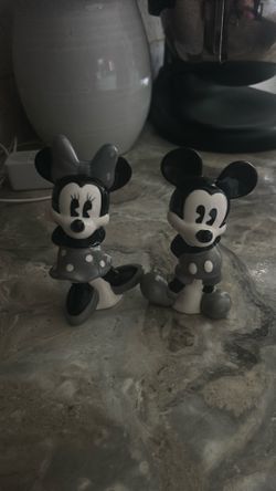 Mickey and Minnie salt and pepper shaker