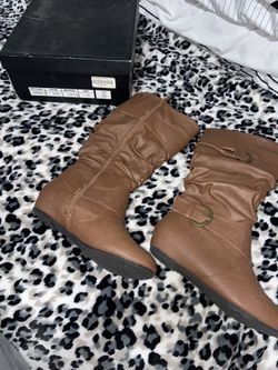 Taupe Small Wedge Boots