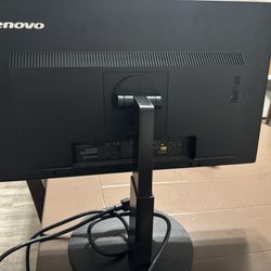 Monitor Lenovo 