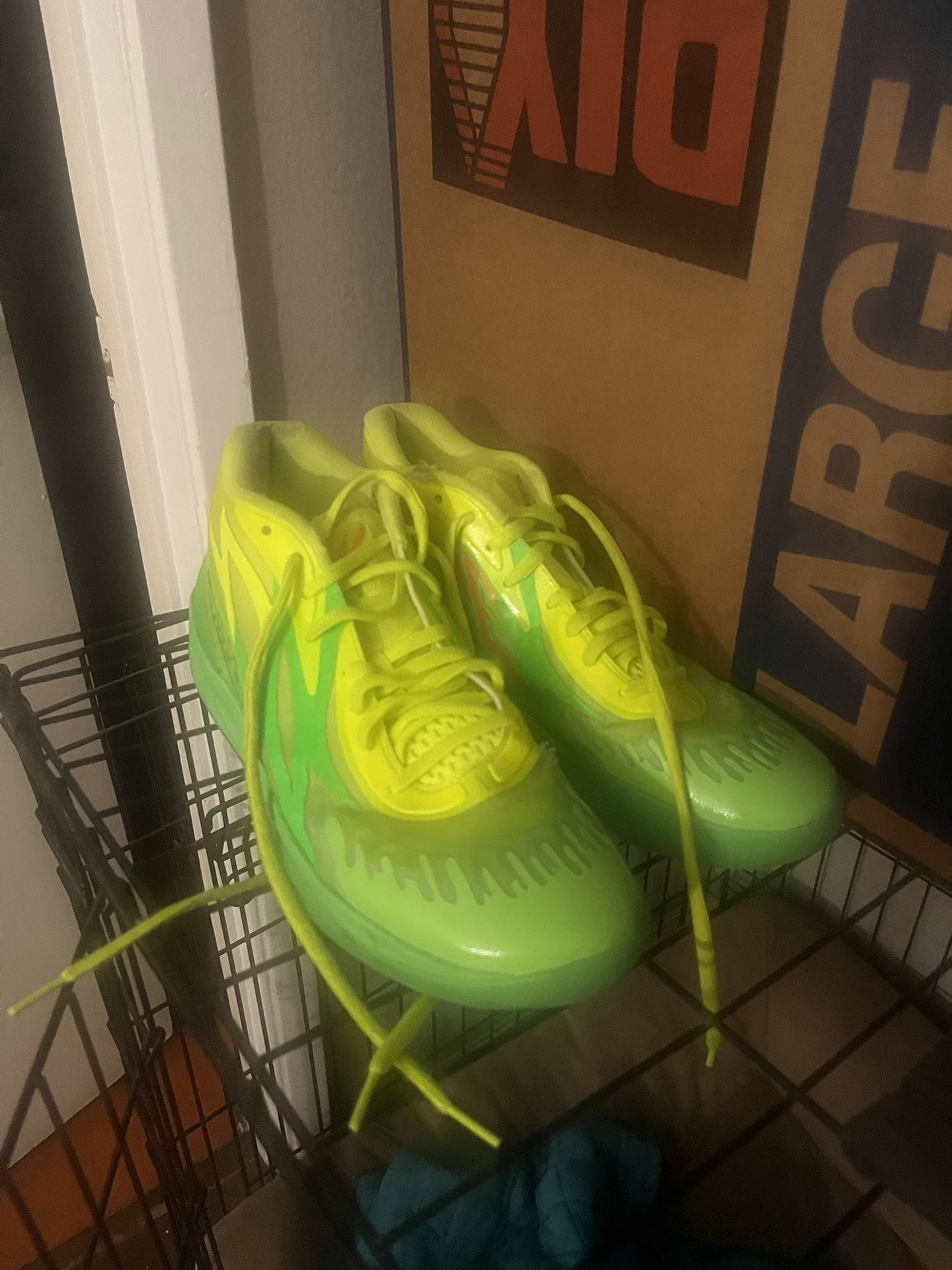 PUMA MB.02 Size 12