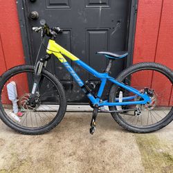 Norco Storm 24” Mountain Bike