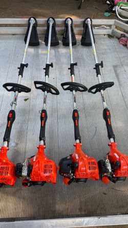 ATTACHMENT CAPABLE 21.2 cc Gas 2-Stroke Attachment Capable Straight Shaft String Trimmer with 17 i