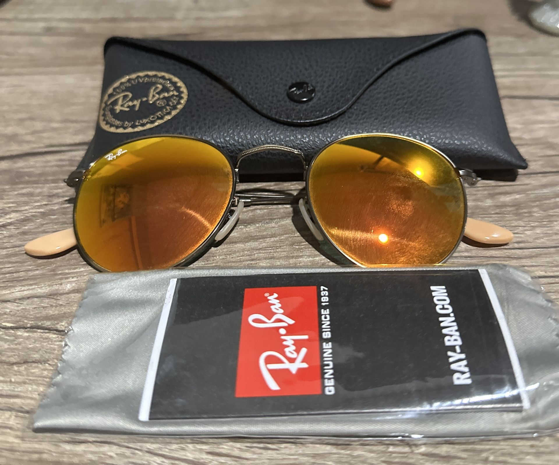 Ray-Ban Round Sunglasses (RB3447)