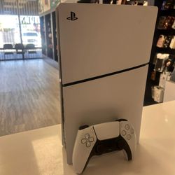 PlayStation 5 slim 1tb