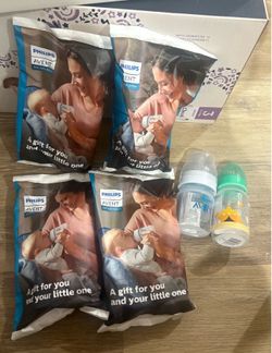 5 Avent baby bottles brand new 4oz