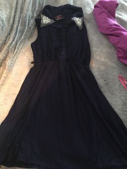 Girls 10. Missing belt