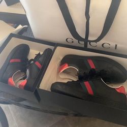 New Kids Gucci Shoes Size 30