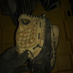 Youth Baseball Glove