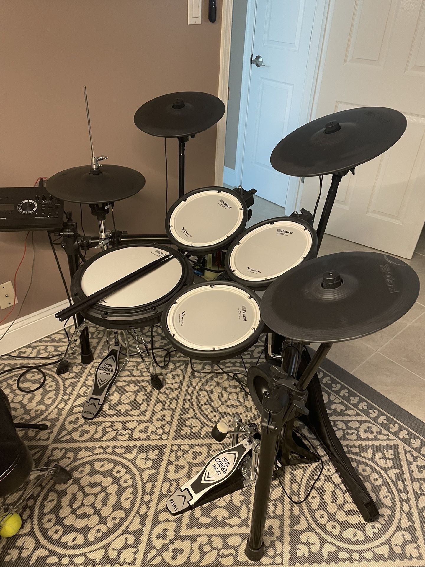 Roland Electronic Drum Set