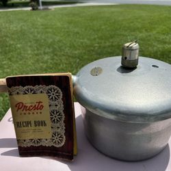 Vintage Presto Cooker 3-quart with Recipe Book