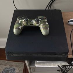 PS4 Slim And Controller