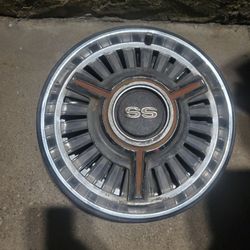 14 In Impala/ Nova Ss Hub Caps Original Set Of 4 Gd Condition