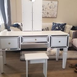 Makeup Vanity