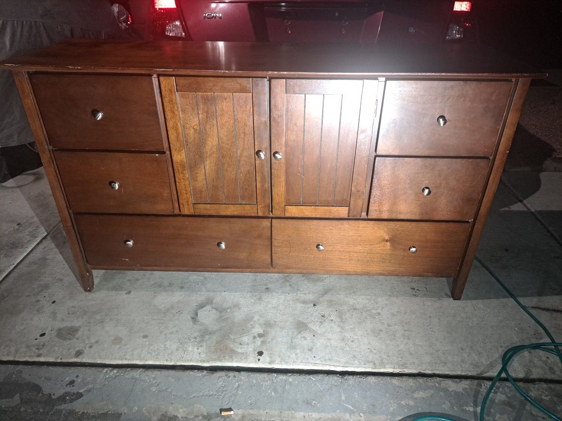 Dresser for Sale in Las Vegas, NV OfferUp