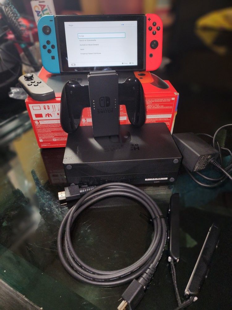 Nintendo Swith Red And Blue