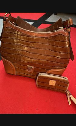 Dooney Bourke Purse With Wallet