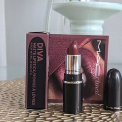 Mac Diva Matte Mini Lipstick 