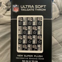 New Cowboys Tailgate Throw