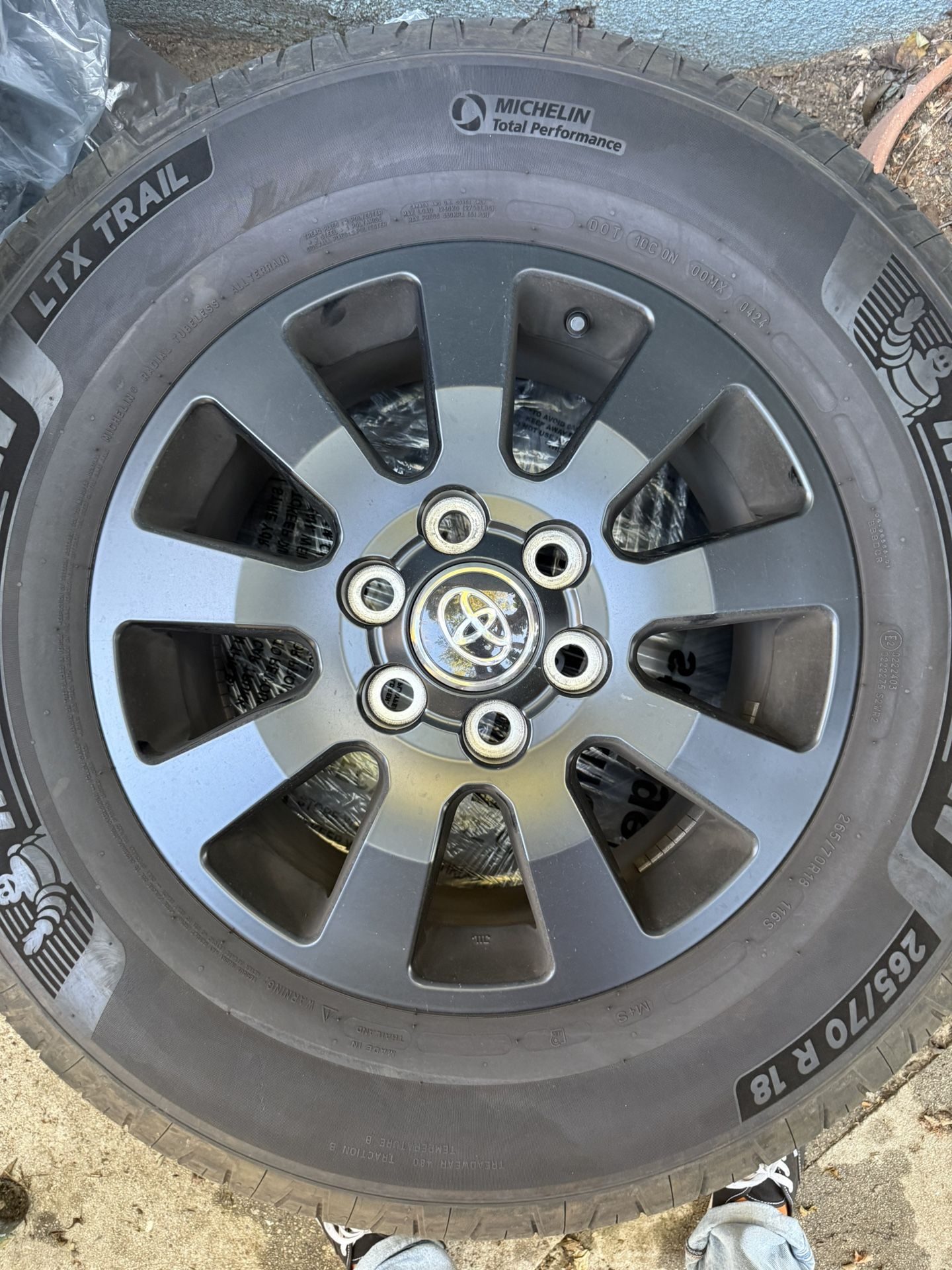 Toyota 18” Land Cruiser Wheels And Tires