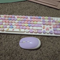 Pastel Wireless Keyboard With Mouse 