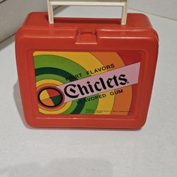 Vintage Chiclets Fruit Flavors Flavored Gum Red Plastic Lunch Box 