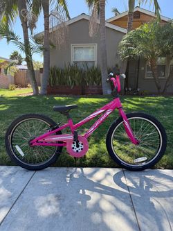 Specialized Hotrock 20 Coaster Girls Cute Bike