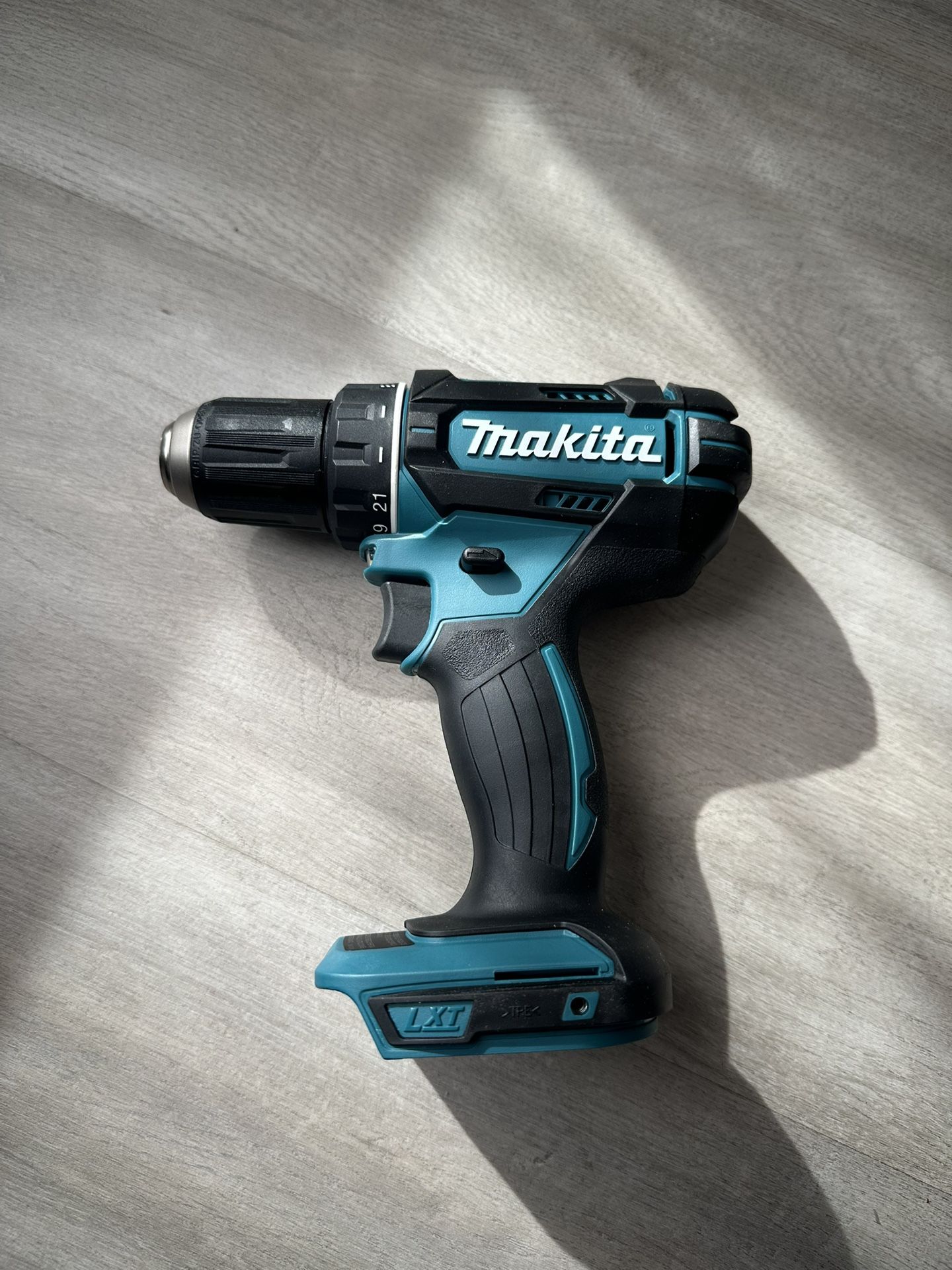Makita drill new FFXFD10 (only tool)