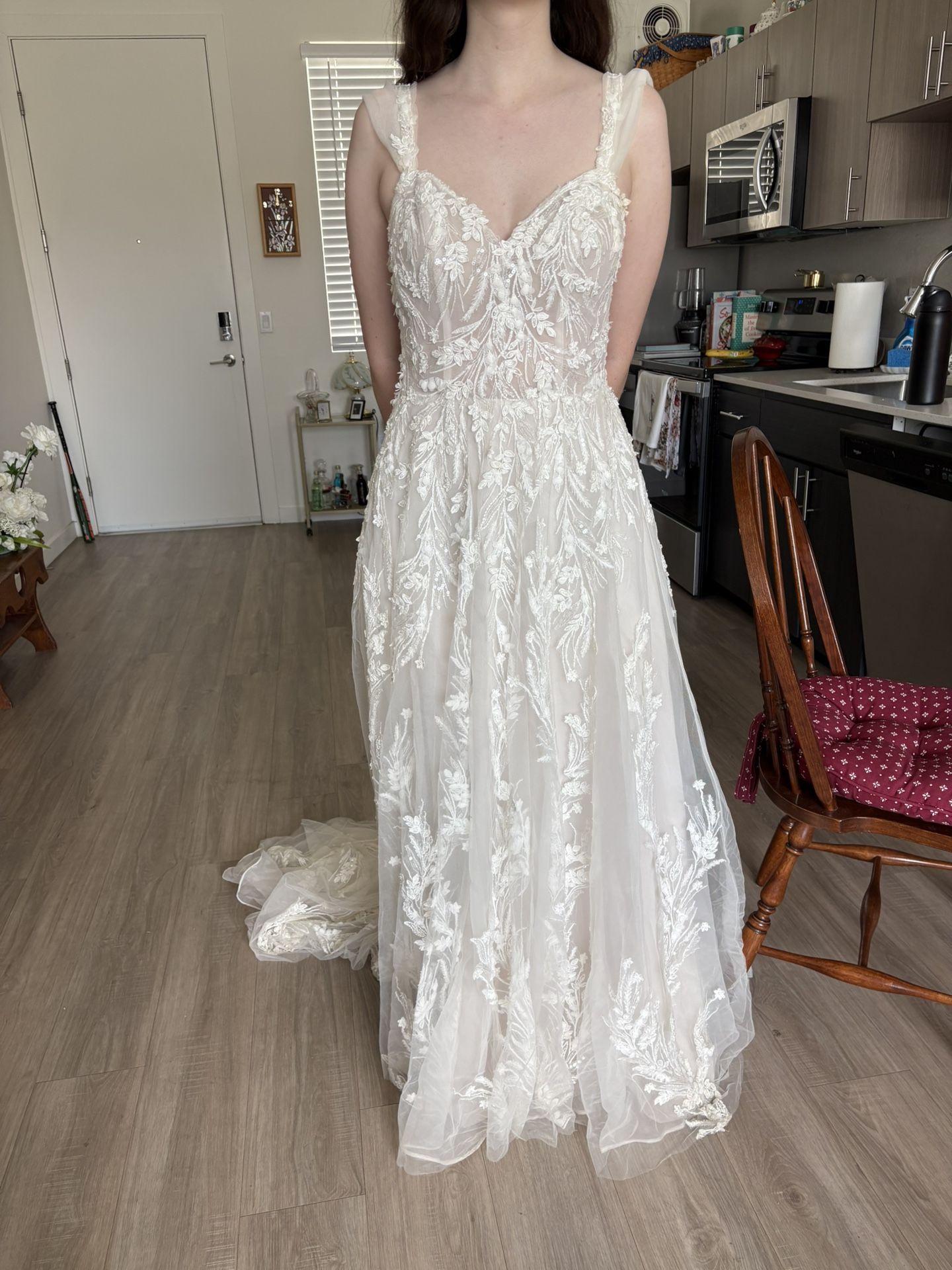 •Lilian West Wedding Dress •