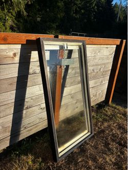 Vented Skylight 2’ x 4’