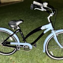 Hello Kitty Beach Cruiser