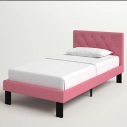 Upholstered Bed With Tufted Headboard $80 Reduced