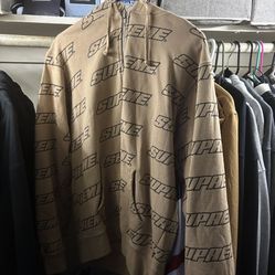 Supreme Hoodie Size M