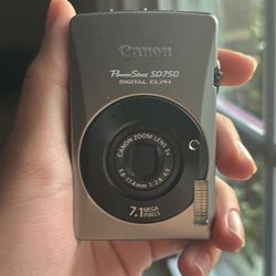 Canon Powershot SD750