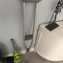 Free Adult Crutches 