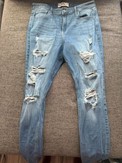Hollister Woman’s Skinny Curvy High Rise jeans (sz W31/L32