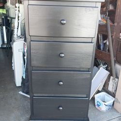 SOLID WOOD 4 DRAWERS DRESSER