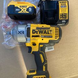 Dewalt 