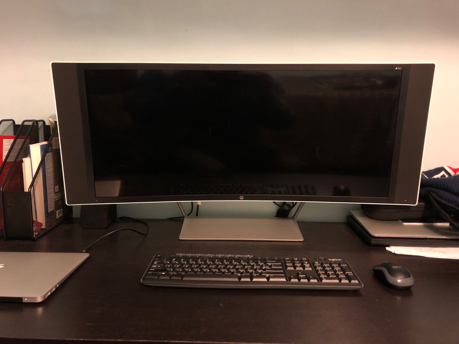 HP Z34c curved monitor