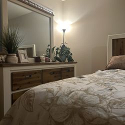Full Bedroom Set Without Mattress 