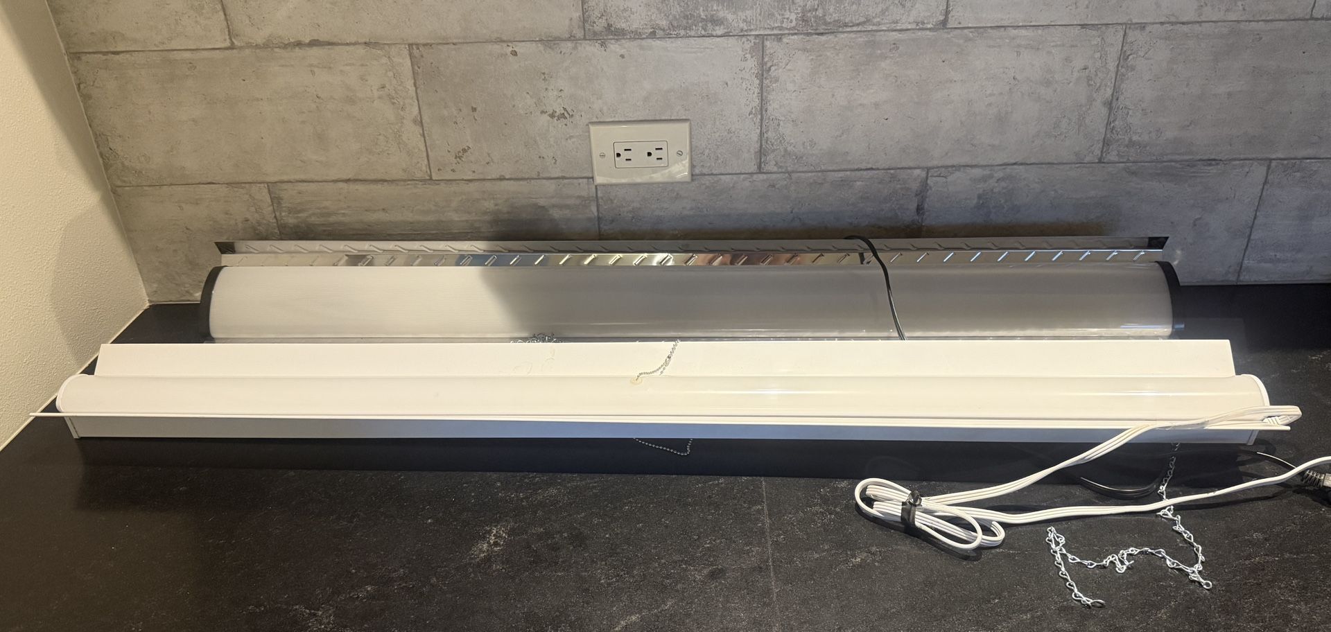 Hanging LED Shop Garage Lights - 4'