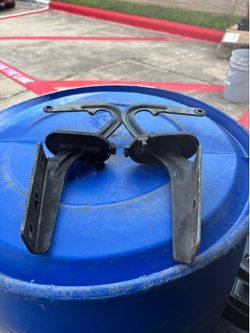 NISSAN HARDBODY HOOD HINGES (94)