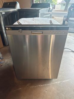 Dish washer
