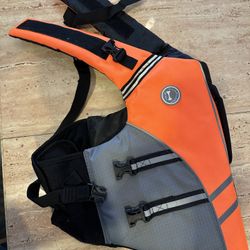 NEVER USED DOG SWIM VESTS SZ large
