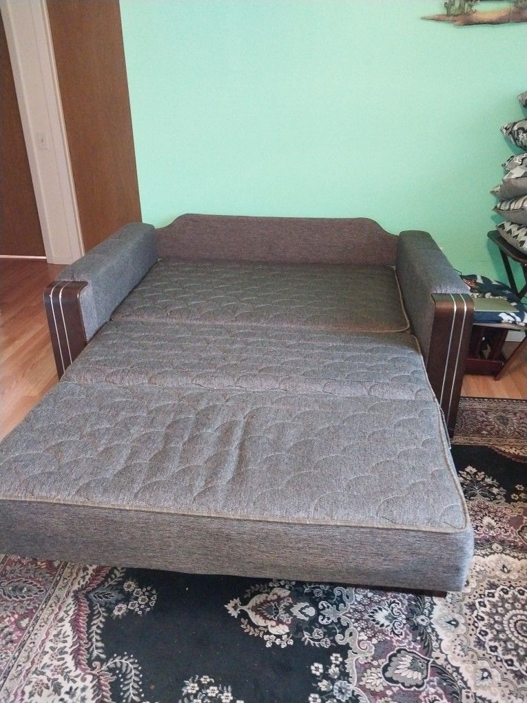 Single And Queen Size sofa beds