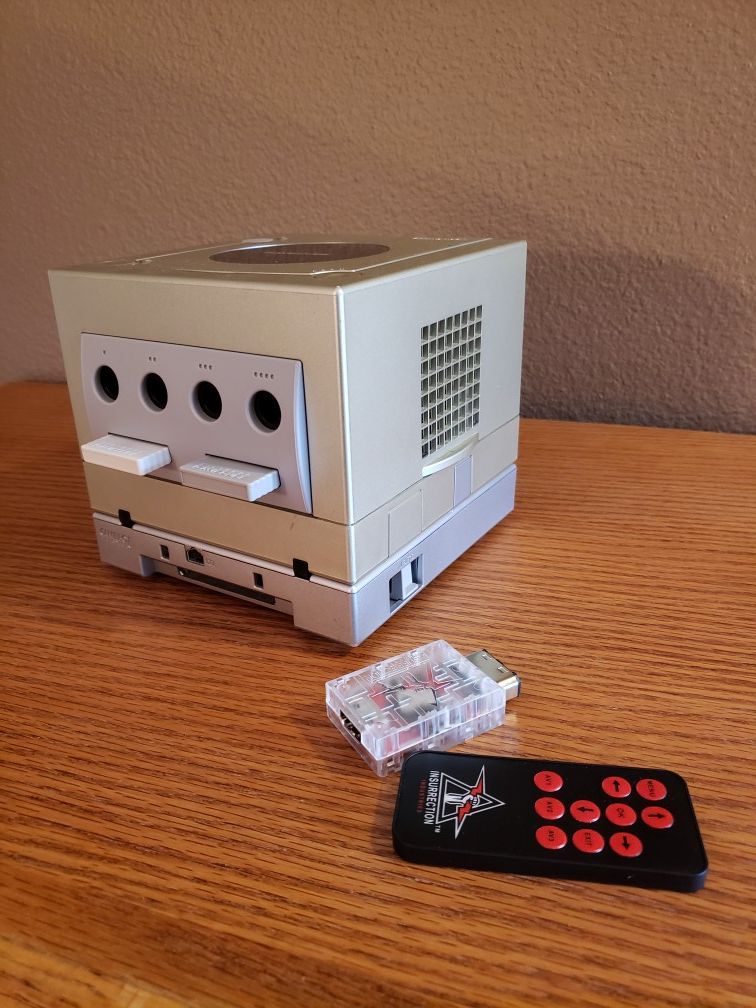Starlight gold GameCube with Carby HDMI adapter