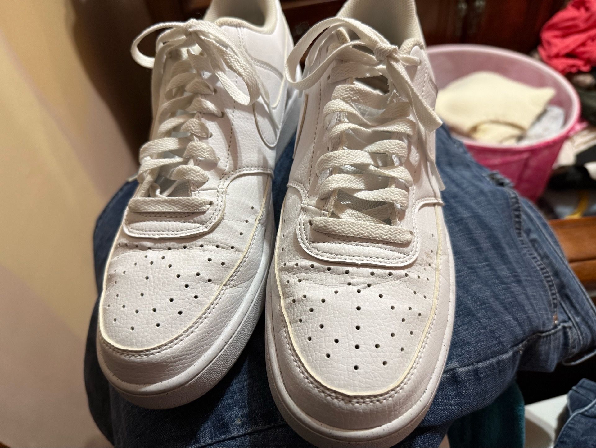 Nike Men’s 10.5 sneakers
