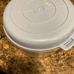 Microwave Oven Idli Maker